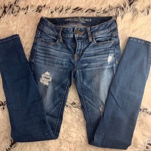 American Eagle Distressed Jegging